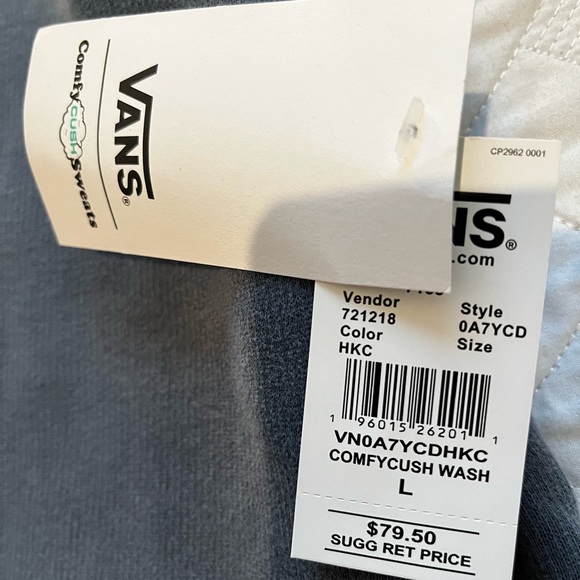 NWT. Vans hoodie. Large. No flaws. Perfect condition. - Picture 2 of 4